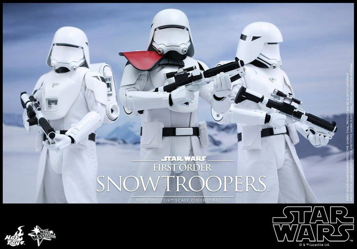 Hot Toys MMS322 – Star Wars: The Force Awakens - First Order Snowtrooper Officer