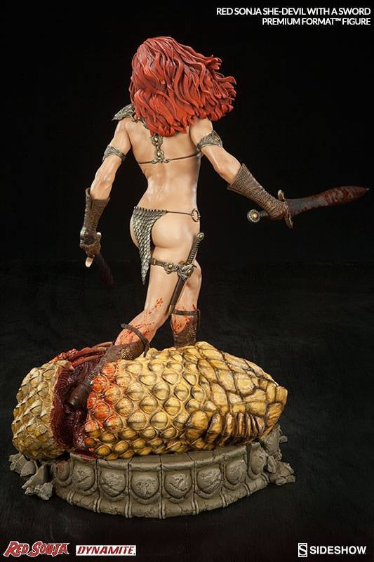  Sideshow Collectibles- Premium Format™ - Red Sonja She-Devil with a Sword 