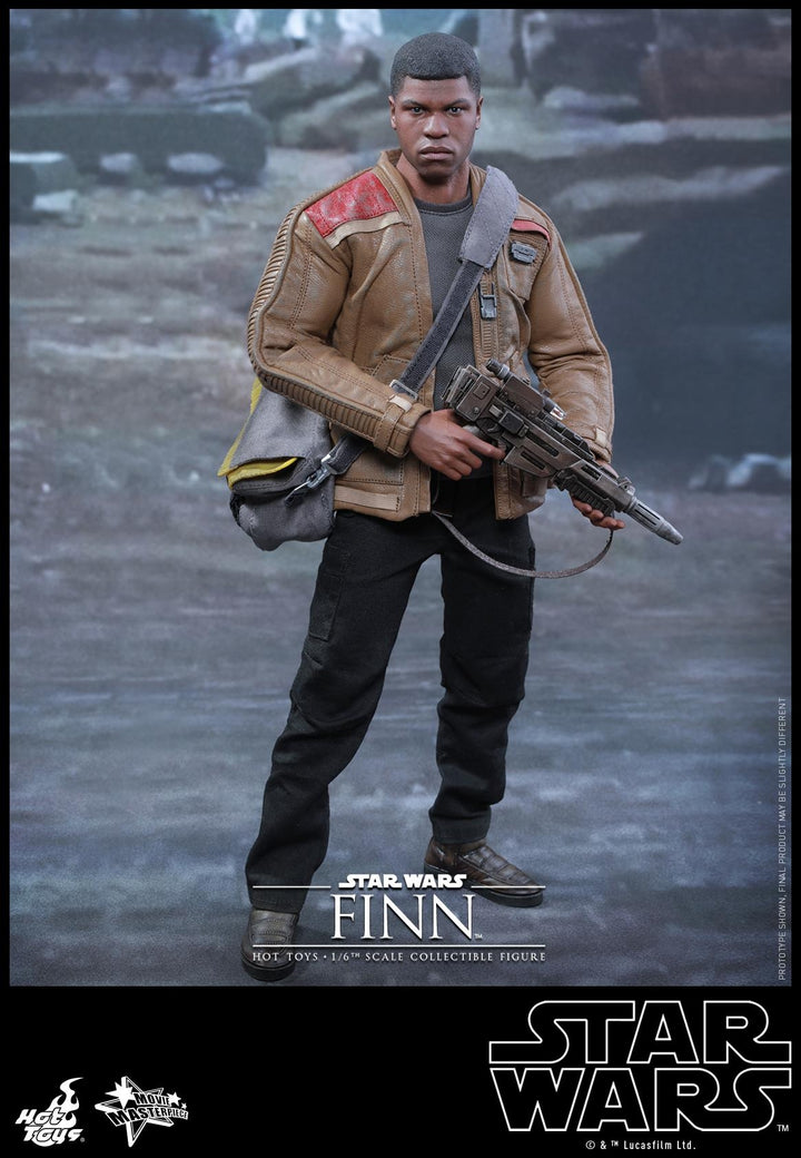 Hot Toys - MMS345 - Star Wars: The Force Awakens - Finn Collectible