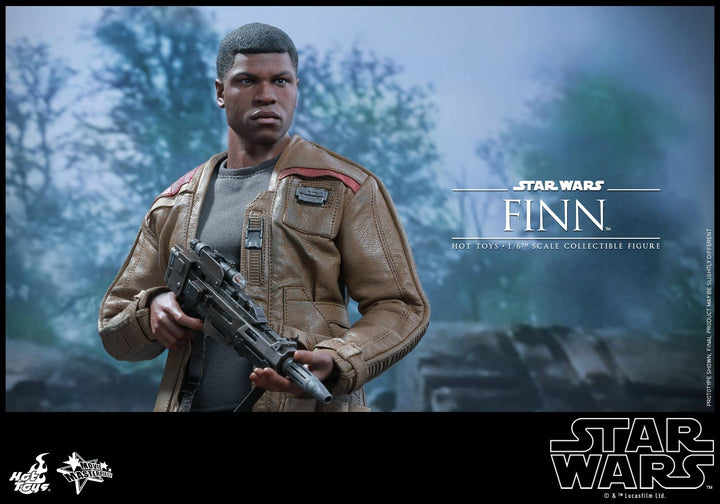 Hot Toys - MMS345 - Star Wars: The Force Awakens - Finn Collectible