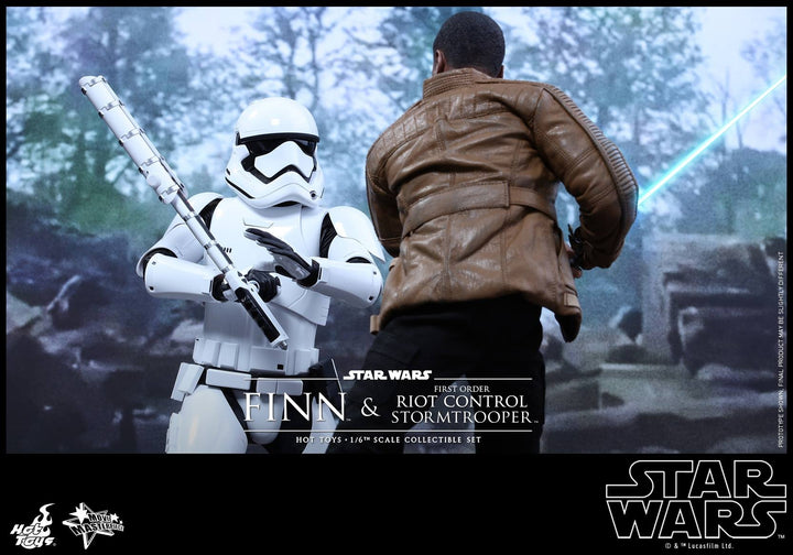 Hot Toys - MMS346 – Star Wars: The Force Awakens – Finn & First Order Riot Control Stormtrooper