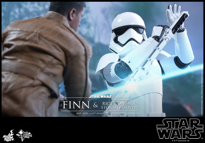 Hot Toys - MMS346 – Star Wars: The Force Awakens – Finn & First Order Riot Control Stormtrooper