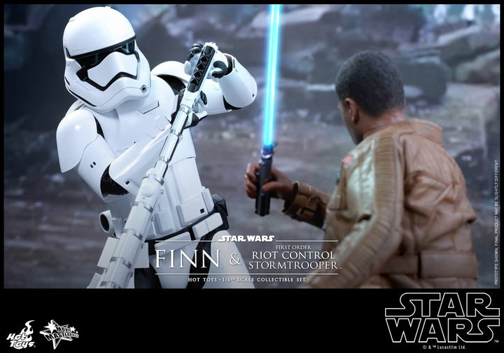 Hot Toys - MMS346 – Star Wars: The Force Awakens – Finn & First Order Riot Control Stormtrooper