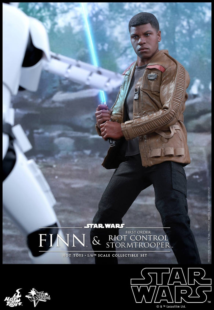 Hot Toys - MMS346 – Star Wars: The Force Awakens – Finn & First Order Riot Control Stormtrooper