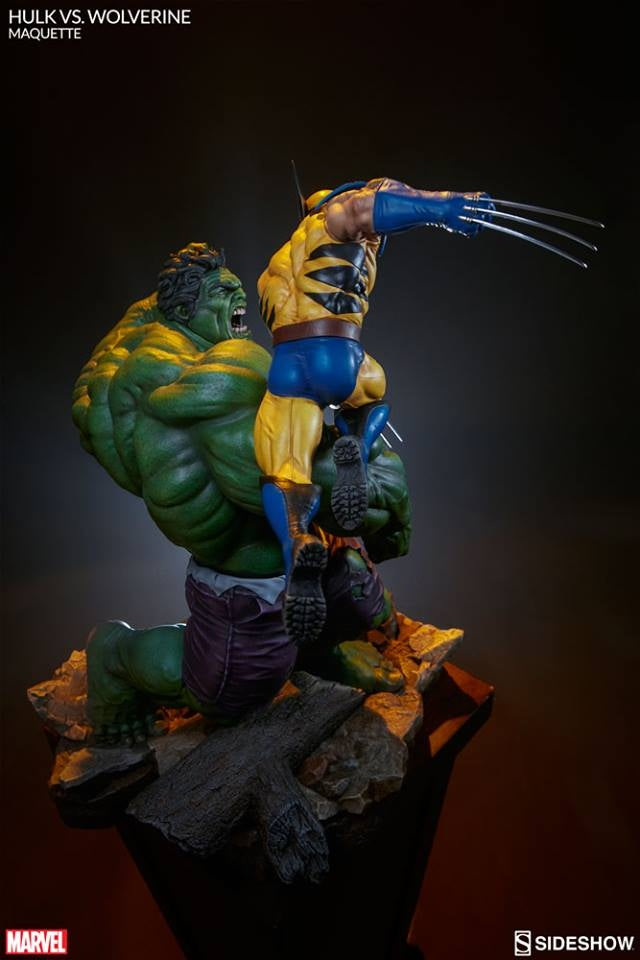 Sideshow Collectibles - Hulk Vs Wolverine Maquette