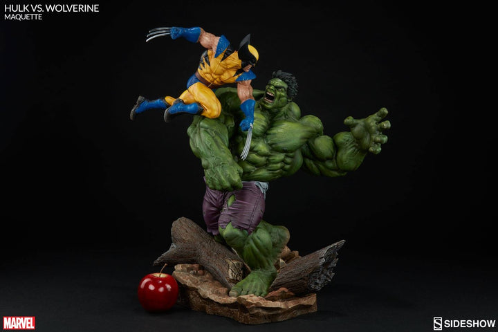 Sideshow Collectibles - Hulk Vs Wolverine Maquette