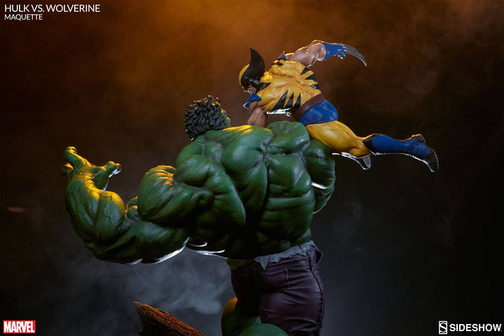 Sideshow Collectibles - Hulk Vs Wolverine Maquette