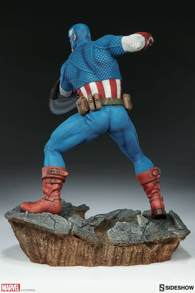 Sideshow Collectibles - Avengers Assemble Captain America Statue