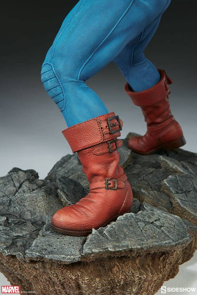 Sideshow Collectibles - Avengers Assemble Captain America Statue