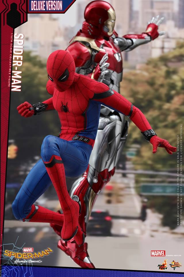 Hot Toys –MMS426 – Spider-Man: Homecoming – Spider-Man Collectible Figure (Deluxe Version)