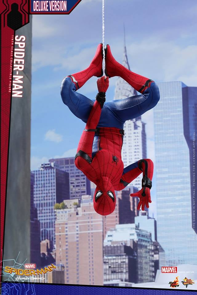 Hot Toys –MMS426 – Spider-Man: Homecoming – Spider-Man Collectible Figure (Deluxe Version)