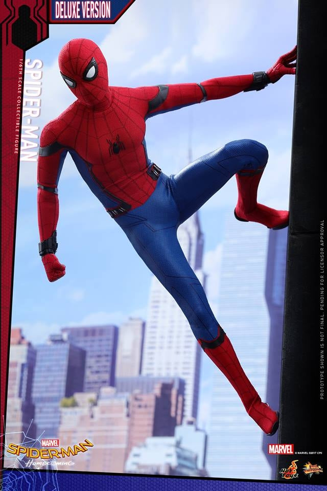 Hot Toys –MMS426 – Spider-Man: Homecoming – Spider-Man Collectible Figure (Deluxe Version)