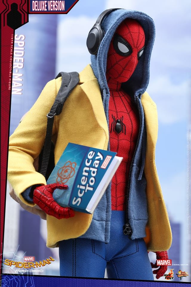 Hot Toys –MMS426 – Spider-Man: Homecoming – Spider-Man Collectible Figure (Deluxe Version)