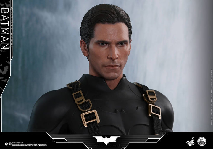 Hot Toys – QS009 – Batman Begins – Batman Collectible Figure