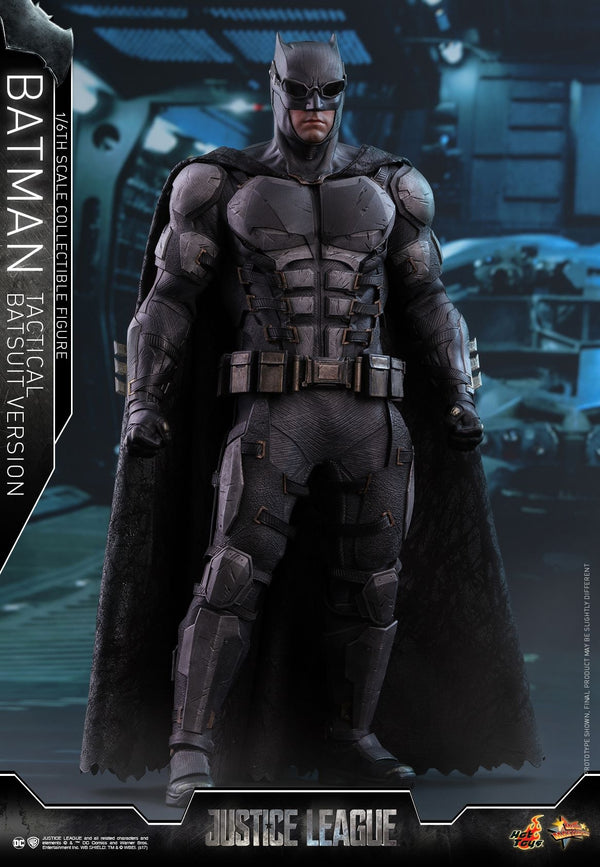 Hot Toys – MMS432 – Justice League –  Batman (Tactical Batsuit Version) Collectible