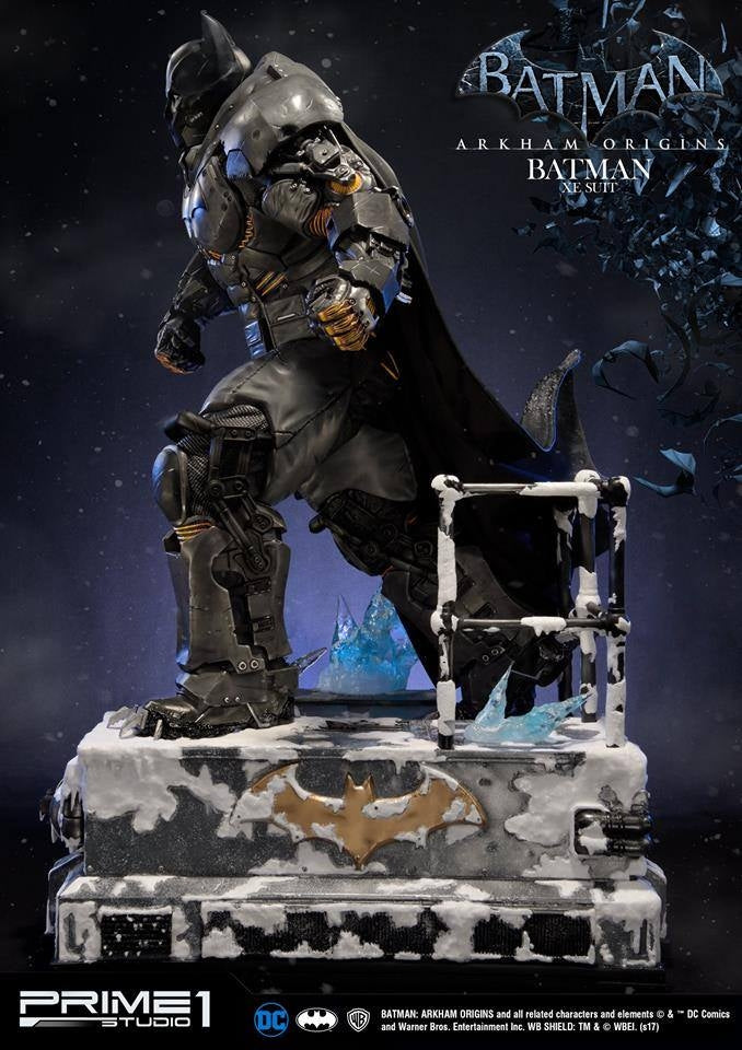 Prime1 Studio - Arkham Origins : Batman Extreme Environment Suit Statue