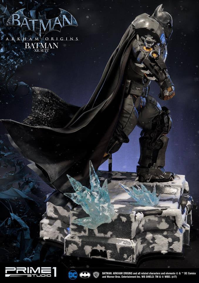 Prime1 Studio - Arkham Origins : Batman Extreme Environment Suit Statue