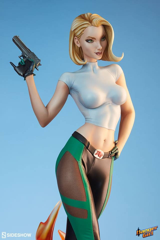 [Pre-Order] Sideshow Collectibles -Danger Girl : Abbey Chase Premium Format Statue