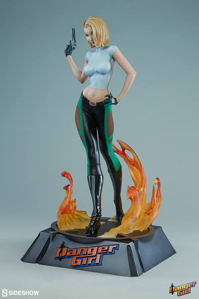 [Pre-Order] Sideshow Collectibles -Danger Girl : Abbey Chase Premium Format Statue