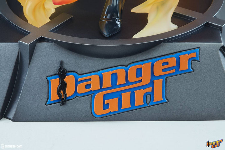 [Pre-Order] Sideshow Collectibles -Danger Girl : Abbey Chase Premium Format Statue