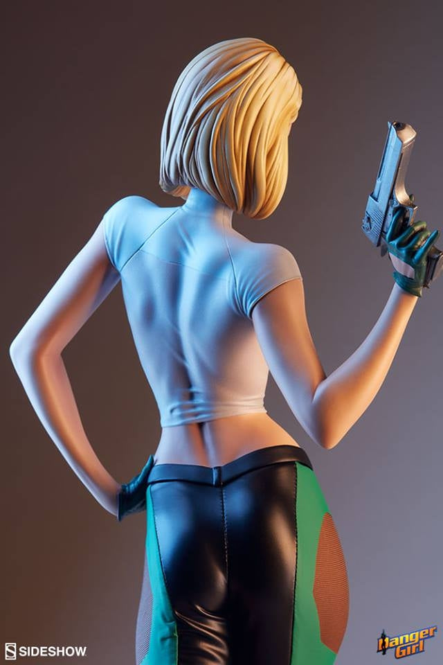 [Pre-Order] Sideshow Collectibles -Danger Girl : Abbey Chase Premium Format Statue