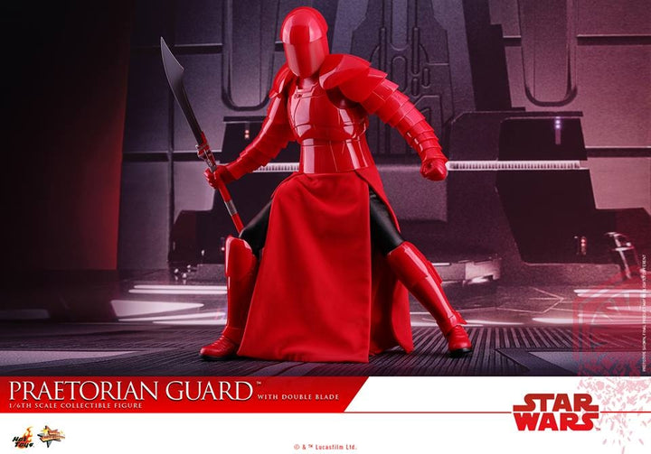 [Pre-Order] Hot Toys - MMS454 - Star Wars: The Last Jedi - Praetorian Guard (With Double Blade)