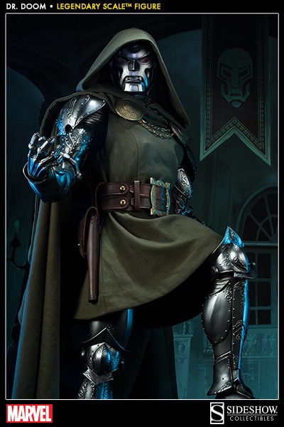 Sideshow - Legendary Scale™ Figure - Doctor Doom