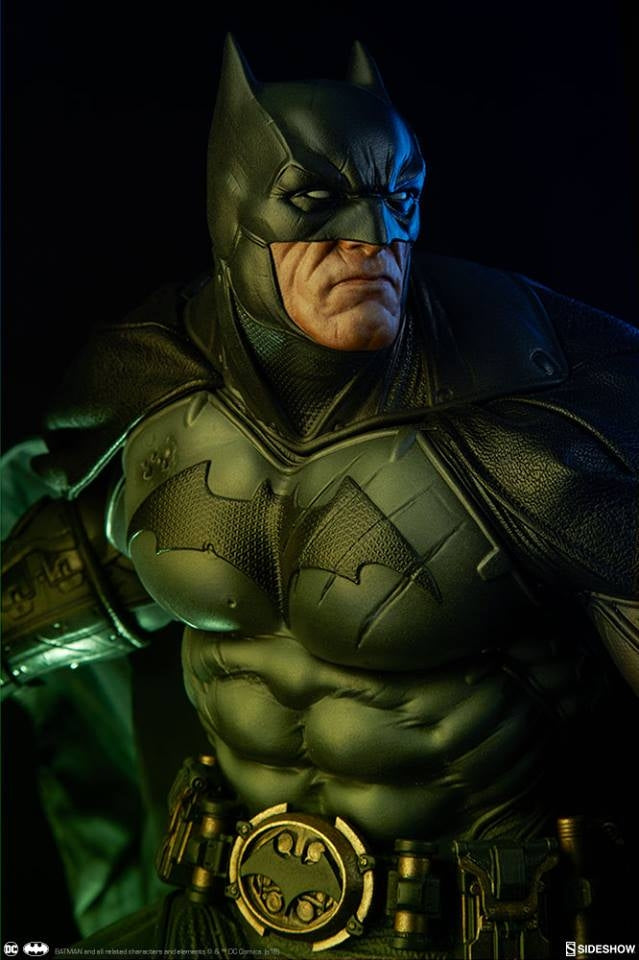 [Pre-Order] Sideshow Collectibles - BATMAN PREMIUM FORMAT STATUE