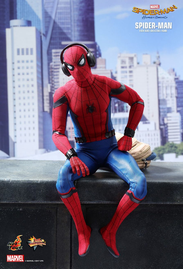 Hot Toys - MMS425 - Spider-Man: Homecoming - 1/6th scale Spider-Man Collectible Figure