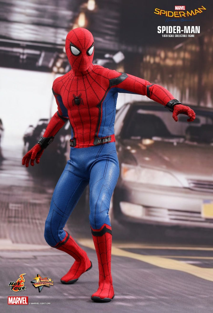 Hot Toys - MMS425 - Spider-Man: Homecoming - 1/6th scale Spider-Man Collectible Figure