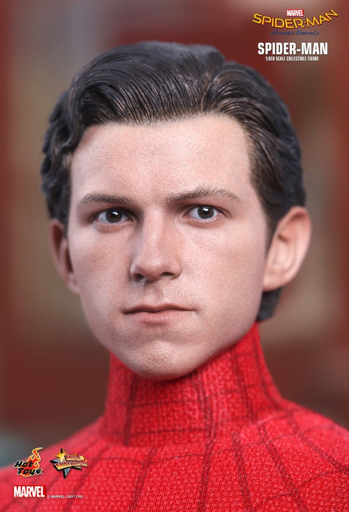 Hot Toys - MMS425 - Spider-Man: Homecoming - 1/6th scale Spider-Man Collectible Figure