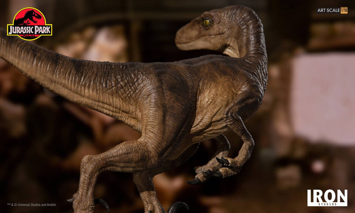 [Pre-Oder] Iron Studios - Crouching Velociraptor Art Scale 1/10 - Jurassic Park