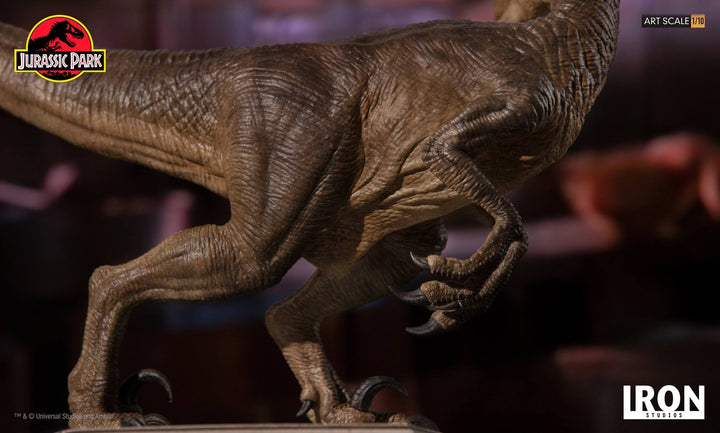 [Pre-Oder] Iron Studios - Crouching Velociraptor Art Scale 1/10 - Jurassic Park