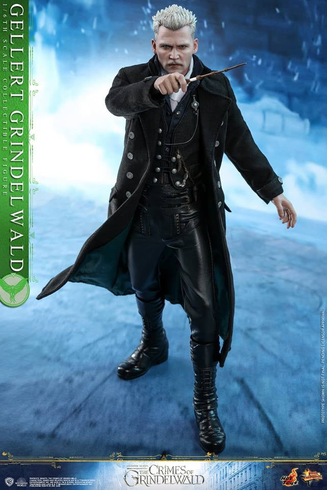 [Pre Order] Hot Toys - MMS512 - Fantastic Beasts: The Crimes of Grindelwald - 1/6th scale Newt Scamander Collectible Figure