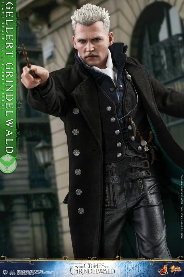 [Pre Order] Hot Toys - MMS512 - Fantastic Beasts: The Crimes of Grindelwald - 1/6th scale Newt Scamander Collectible Figure