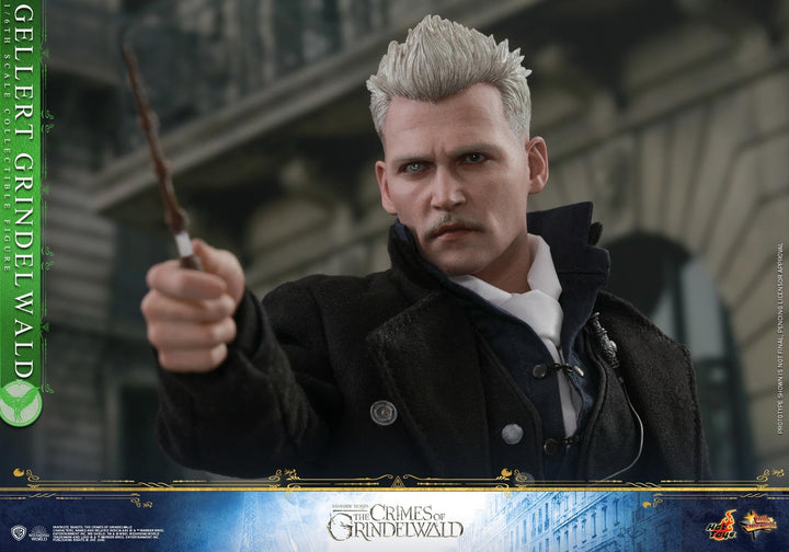 [Pre Order] Hot Toys - MMS512 - Fantastic Beasts: The Crimes of Grindelwald - 1/6th scale Newt Scamander Collectible Figure