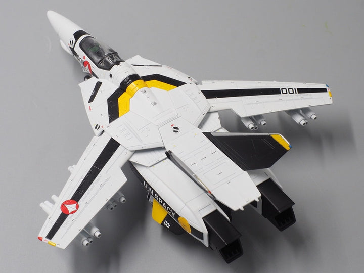 [Pre Order] Calibre Wings - 1/72 Macross VF-1S Valkyrie Skull Leader 1 (Limited Edition) Collectible Model