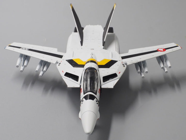 [Pre Order] Calibre Wings - 1/72 Macross VF-1S Valkyrie Skull Leader 1 (Limited Edition) Collectible Model