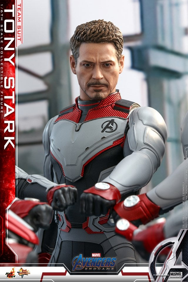 Hot Toys – MMS537 - Avengers: Endgame - 1/6th scale Tony Stark (Team Suit) Collectible Figure