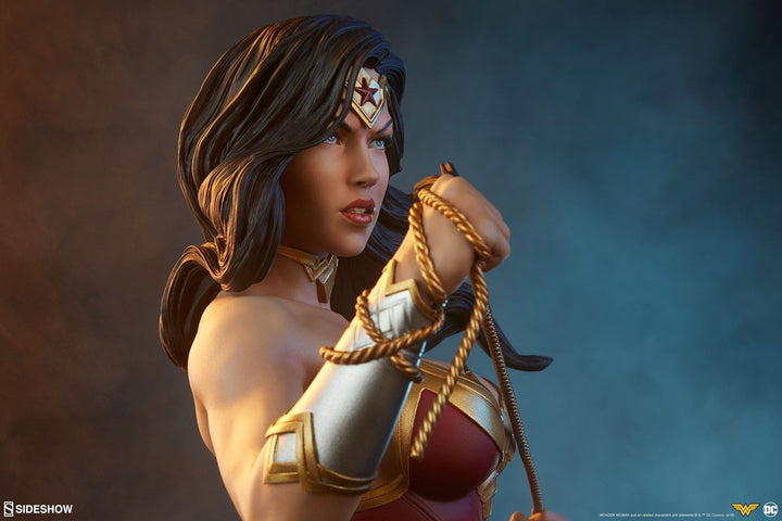 [Pre-Order] SIDESHOW COLLECTIBLES - WONDER WOMAN BUST