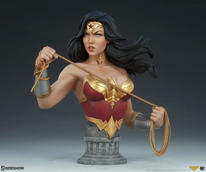 [Pre-Order] SIDESHOW COLLECTIBLES - WONDER WOMAN BUST