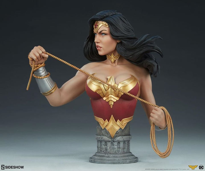 [Pre-Order] SIDESHOW COLLECTIBLES - WONDER WOMAN BUST