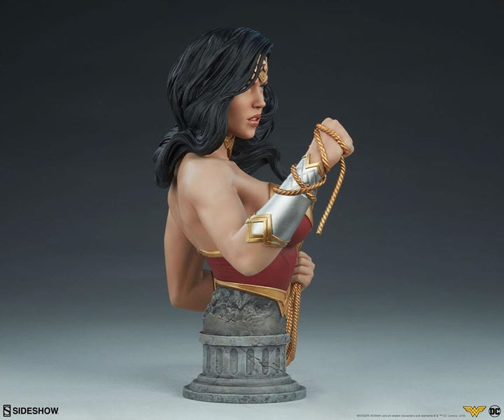 [Pre-Order] SIDESHOW COLLECTIBLES - WONDER WOMAN BUST