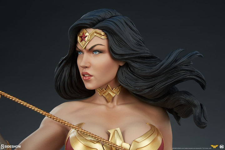 [Pre-Order] SIDESHOW COLLECTIBLES - WONDER WOMAN BUST