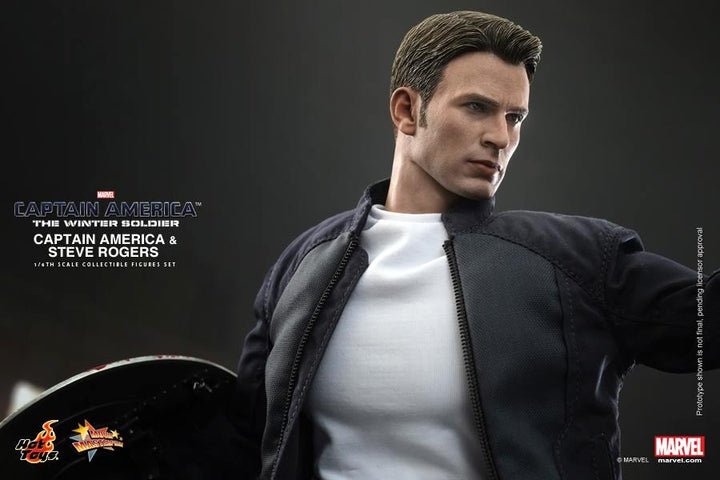 Hot Toys - Captain America & Steve Rogers Set