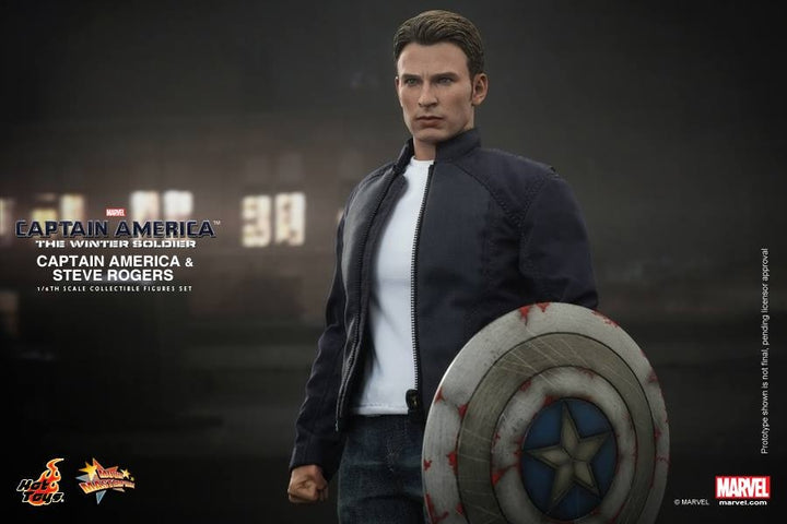 Hot Toys - Captain America & Steve Rogers Set