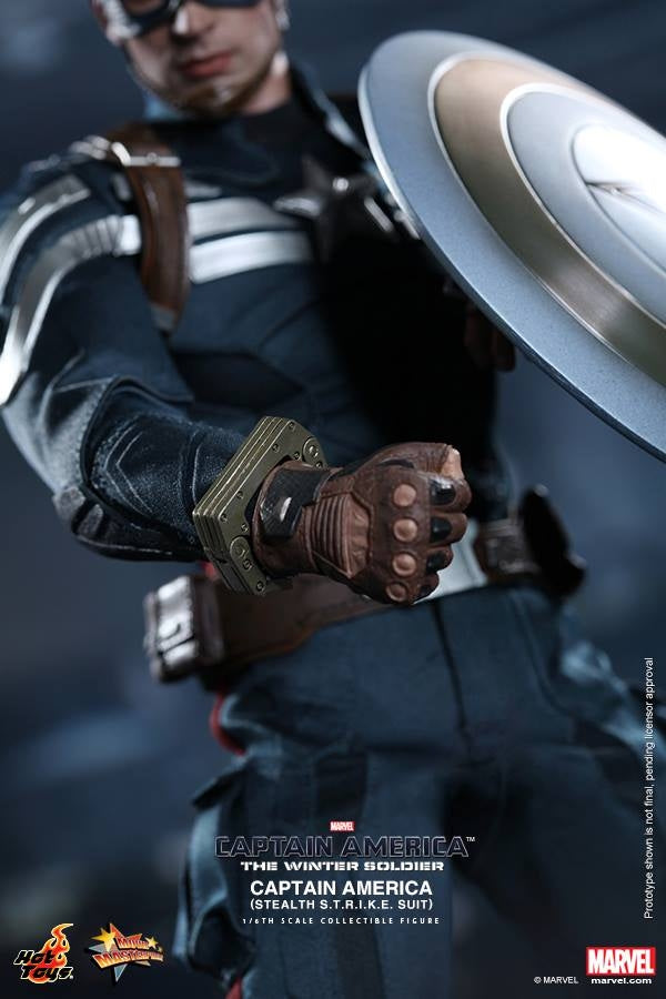 Hot Toys - Captain America (Stealth S.T.R.I.K.E. Suit)