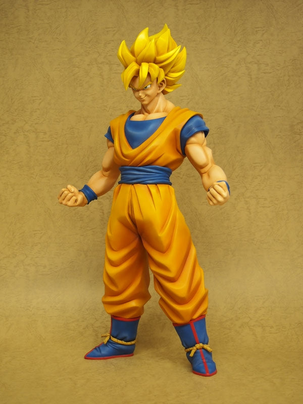 X-Plus - Gigantic Series - Dragon Ball Z - Son Goku (Super Saiyan)