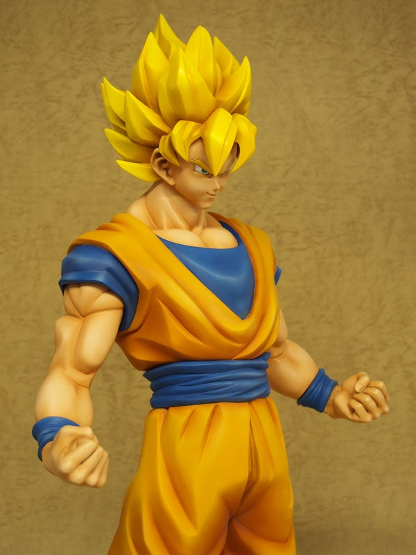 X-Plus - Gigantic Series - Dragon Ball Z - Son Goku (Super Saiyan)