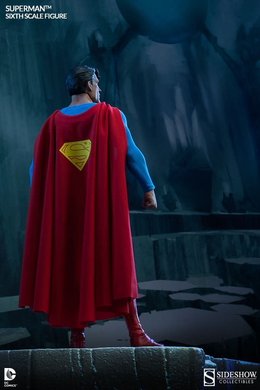 Sideshow - Sixth Scale Figure - Superman